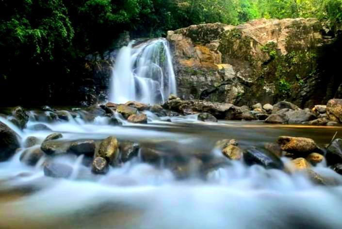 Rainforest River Bay Deniyaya Esterno foto